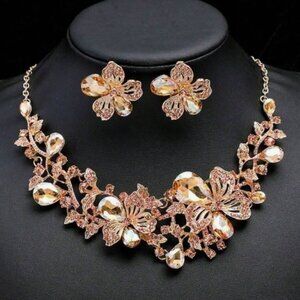 NEW Beautiful Rose Gold Champagne Crystal Statement Necklace & Earrings Set